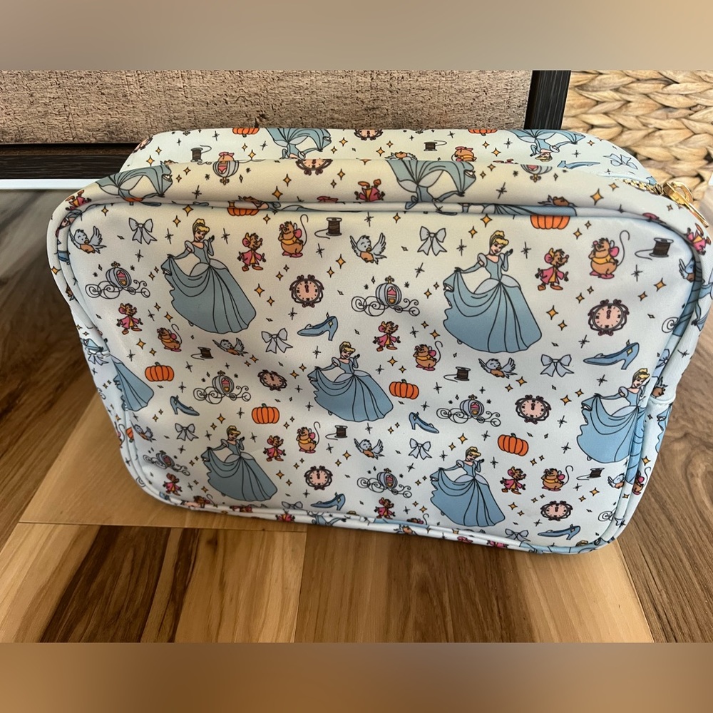 Cinderella Pouch